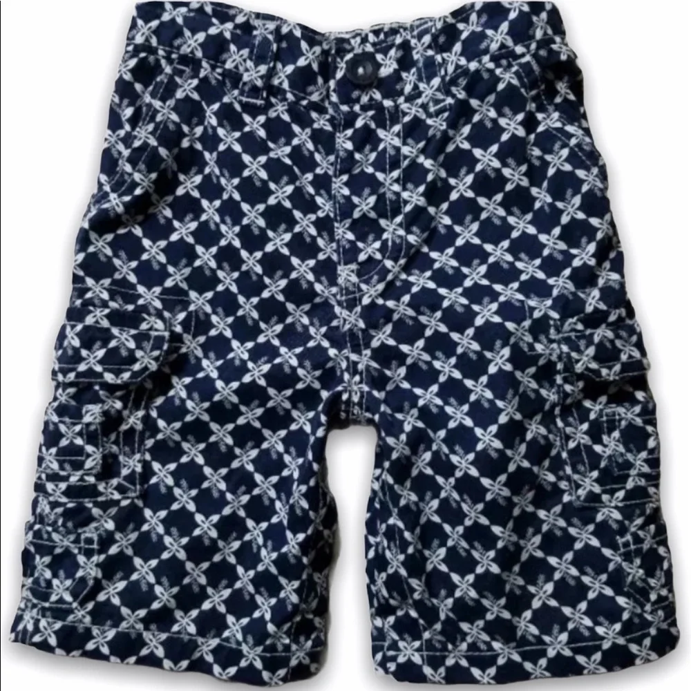 𝅺BABY GAP Waverider Hibiscus Print Cargo Shorts‎